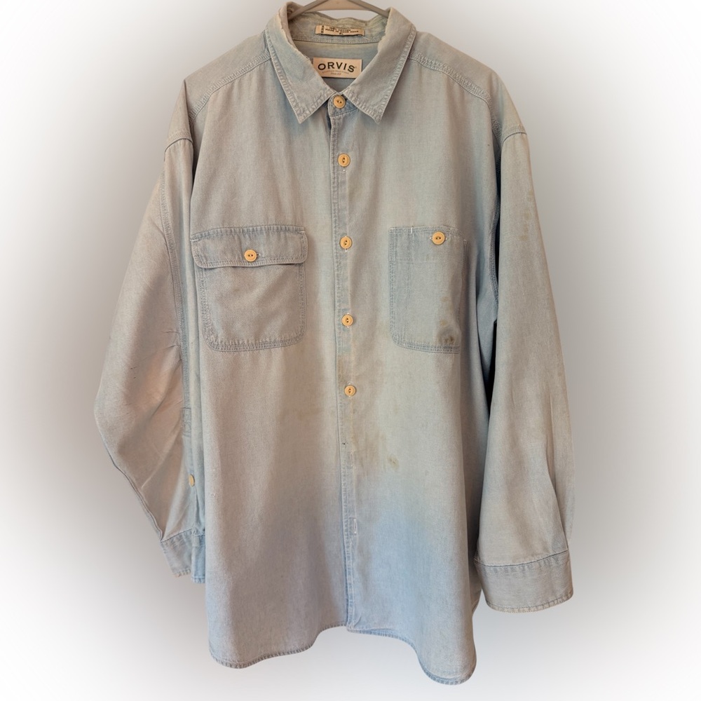 Orvis Lightweight Chambray Shirt – Men’s XL – Worn-In / Distressed Character